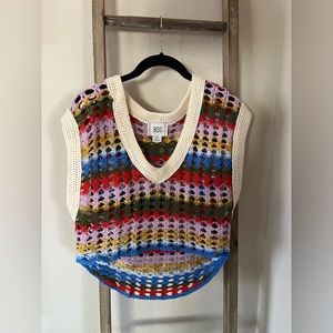BDG sweater vest in size small